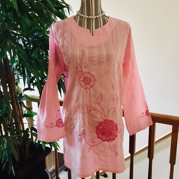 Sanga Boutique Tops - Sanga Boutique Soft Pink Tunic Size XL